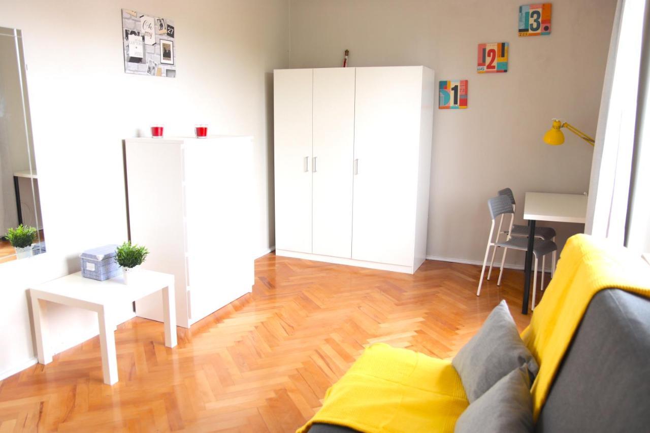 Apartment - Ul Grochowa *